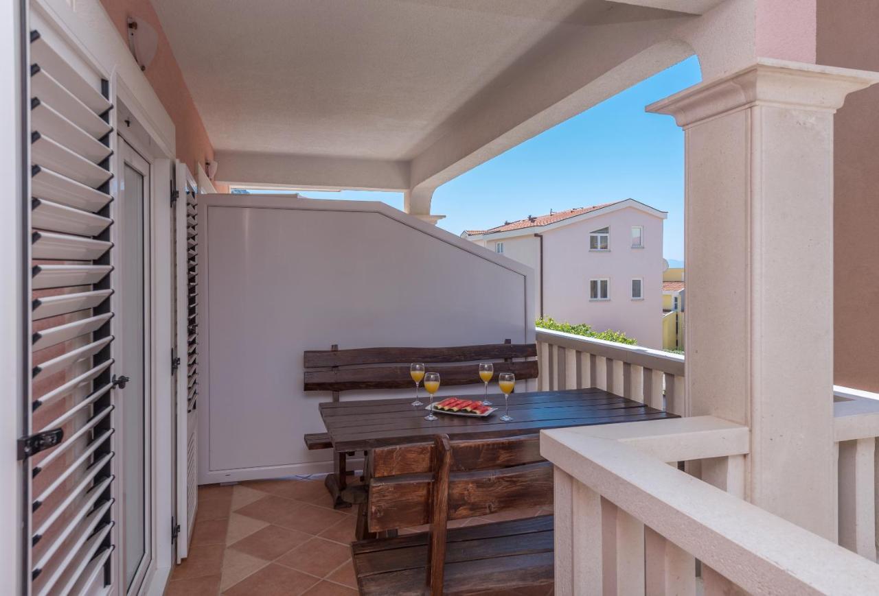 Skiljini Dvori - Apartman Makarska Exterior foto